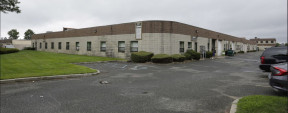 66 S 2nd St, Bay Shore Industrial Space For Lease