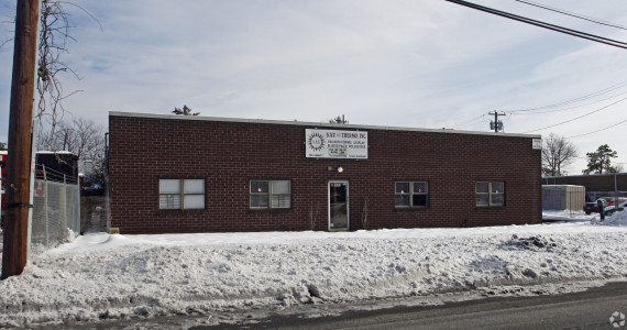 133 Cabot St, West Babylon Industrial Space For Lease