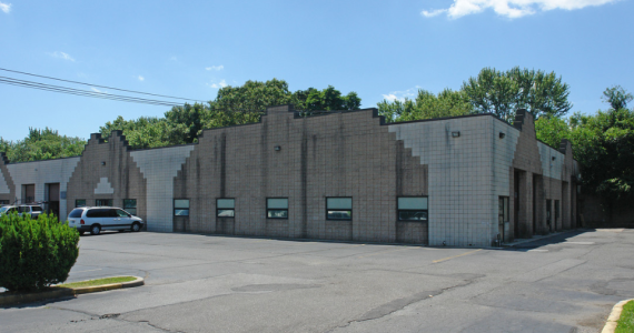 1460 N Clinton Ave, Bay Shore Industrial Space For Lease