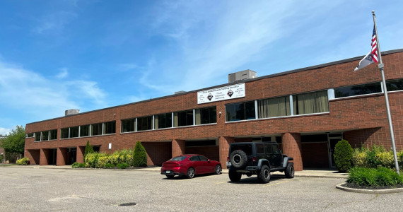 165 Orville Dr, Bohemia Industrial Space For Lease