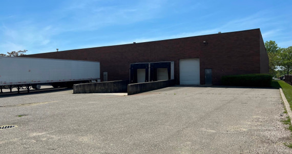 165 Orville Dr, Bohemia Industrial Space For Lease