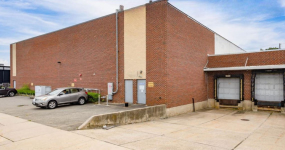 205 E 2nd St, Mineola Industrial Space For Lease