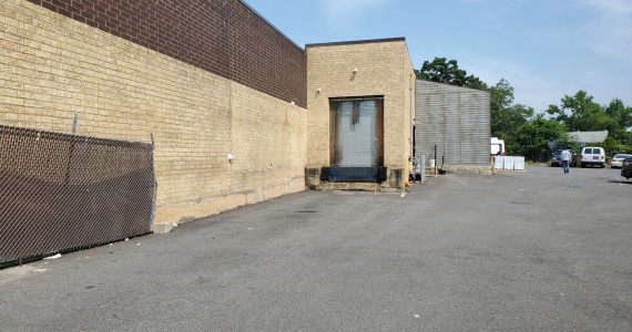 305 Suburban Ave, Deer Park Industrial Property For Sale Or Lease