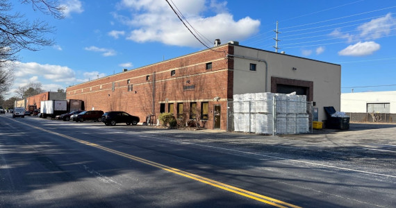 4 Commercial Ave, Garden City Industrial Space For Lease