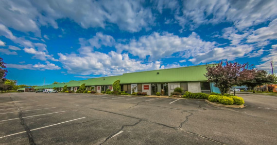 60-90 Bridge Rd, Islandia Industrial Space For Lease