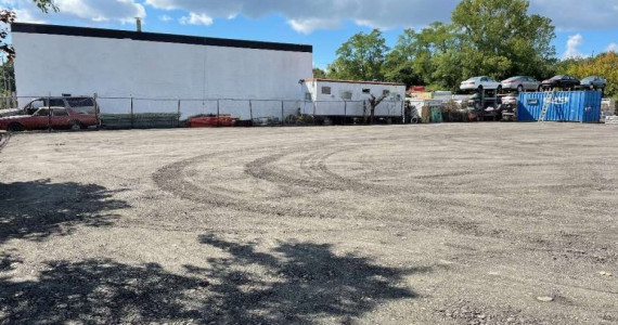 702 Cord Ave, Lindenhurst Industrial Space For Lease